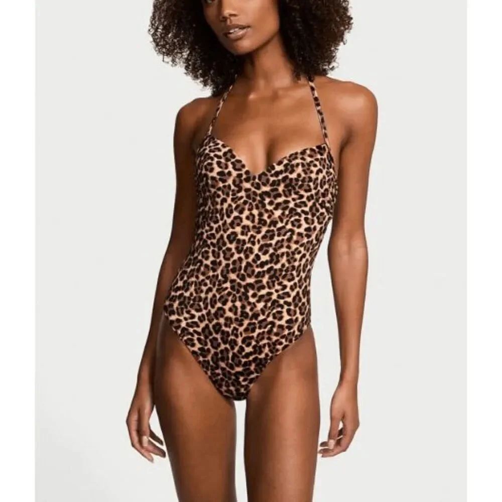 ❤️ NWT Victoria’s Secret Push Up One Piece Swim Small ❤️